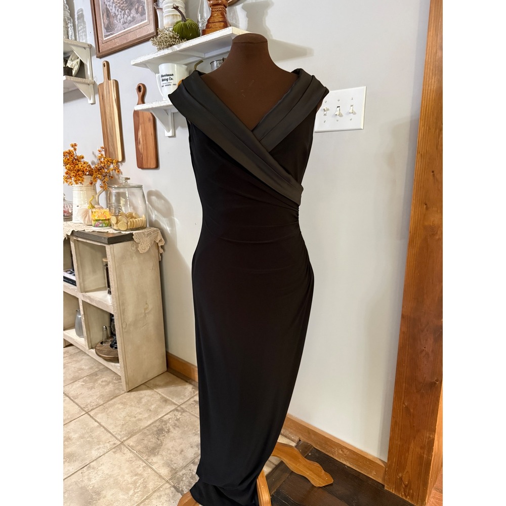 Lauren Ralph Lauren Leonetta Evening Gown size 10 Black Satin Trim Ruched Maxi